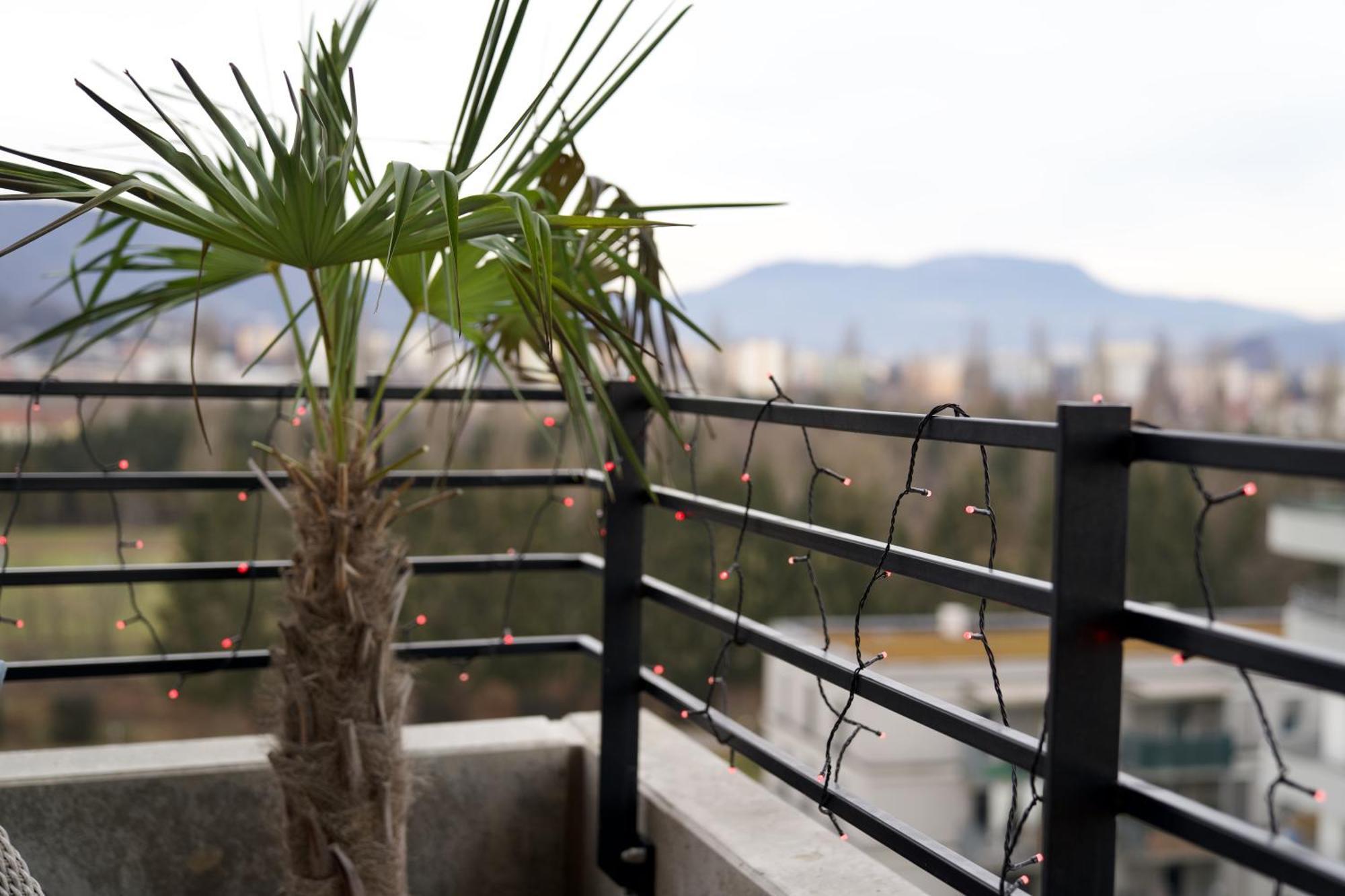 Edler Wohnraum Panoramablick 3 Sz Boxspringbetten, E-Ladestation, Kaffeevollautomat, Klima, Lift, Terrasse & 2Xtg 그라츠 외부 사진