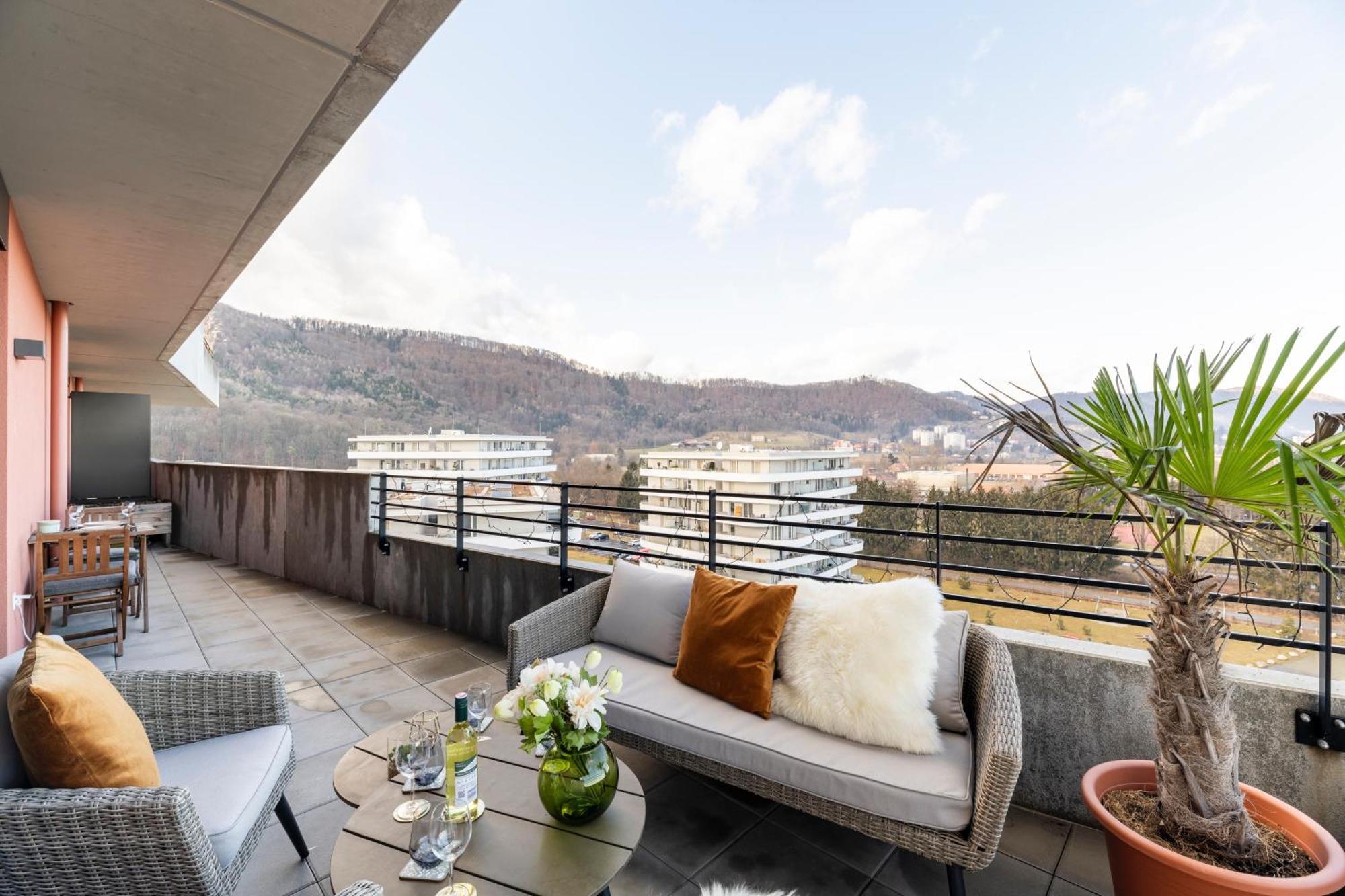 Edler Wohnraum Panoramablick 3 Sz Boxspringbetten, E-Ladestation, Kaffeevollautomat, Klima, Lift, Terrasse & 2Xtg 그라츠 외부 사진